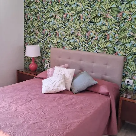 Tropical - Heated Pool شقة *